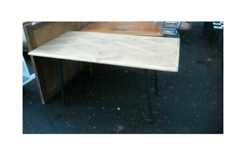 TABLE RECTANGULAIRE