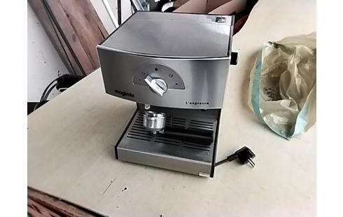 MACHINE EXPRESSO MAGIMIX + ACC RSV