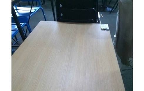 TABLE PIEDS METAL BLANC PLATEAU COLORIS HETRE