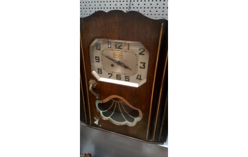 HORLOGE MURAL L UNITE