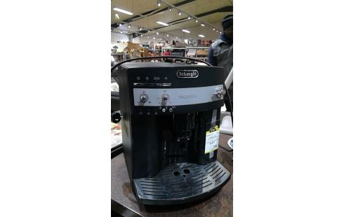 MACHINE A CAFÉ DELONGHI MAGNIFICA