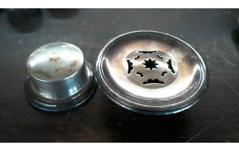 MOLDE DE MANTEQUILLA METAL PLATEADO