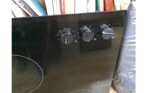 PLAQUE VITROCERAMIQUE IKEA 3 FEUX