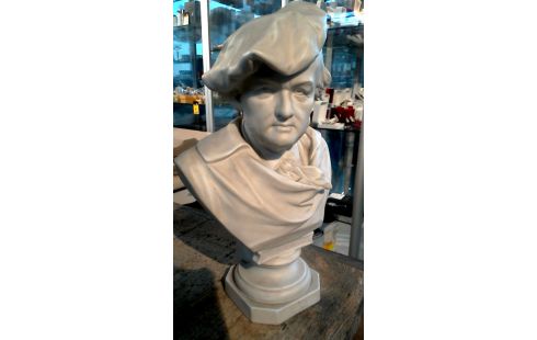 BUSTE PORCELAINE