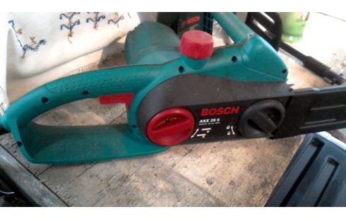 TRONCONNEUSE BOSCH