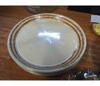 LOT D'ASSIETTES BEIGE