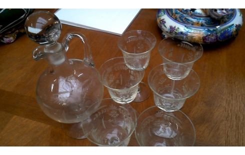 JARRA. MET HIELO BISELADO