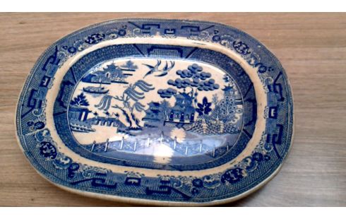 ASSIETTE ANTIQUE BLANCHE BLEUE