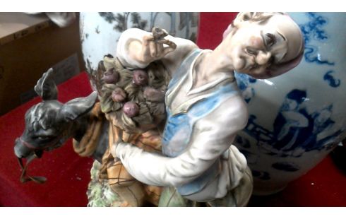 STATUE ITALIEN HOMME MET, , ANE PORCELAINE