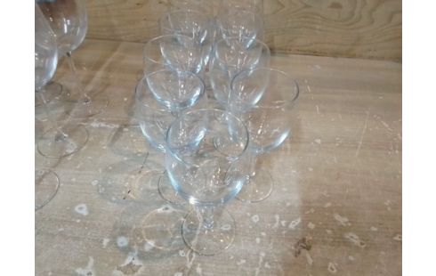 VERRES A PIED LE LOT