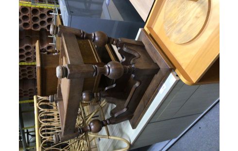 TABLE D APPOINT CHENE MOYEN