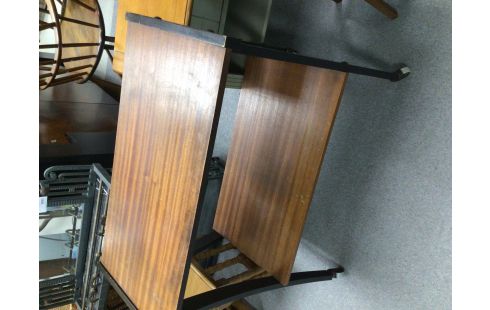 TABLE SUR ROULETTE LOOK VINTAGE