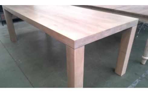 TAFEL EETKAMER MASSIEF EIK