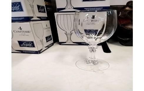 VERRES A VIN CRISTAL 24CL LOT DE 4