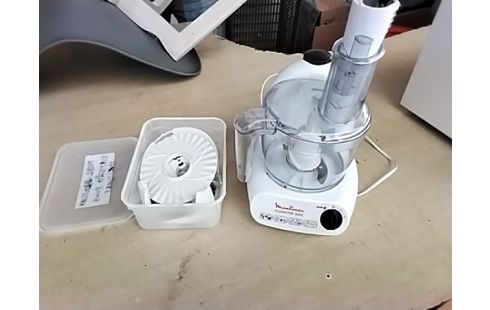 ROBOT MENAGER MOULINEX + ACC RSV