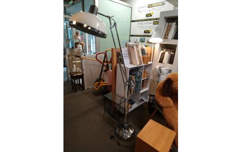 LAMPADAIRE ARTICULÉ