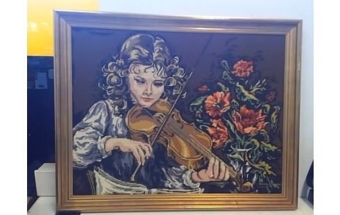 CADRE DORE TAPISSERIE FEMME AU VIOLON