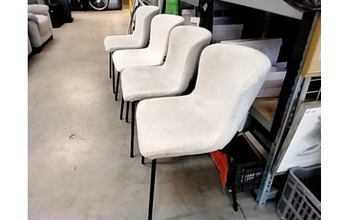 CHAISES CASTILLO LE LOT DE 4 EN L'ÉTAT