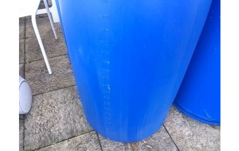 BIDON ALIMENTAIRE BLEU PLASTIQUE 200L