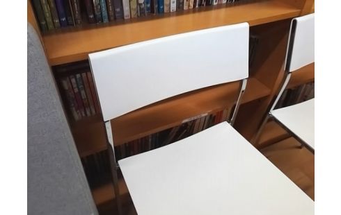 CHAISE MODERNE BLANCHE BOMTEMPI