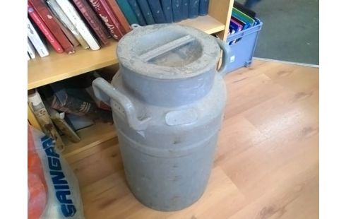 POT A LAIT GM PLASTIQUE