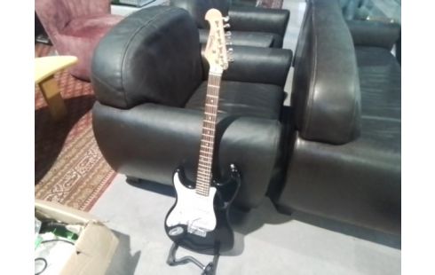 GUITARE ÉLECTRIQUE EAGLETONE