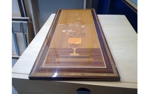 KADER MET INLEGWERK IN HOUT