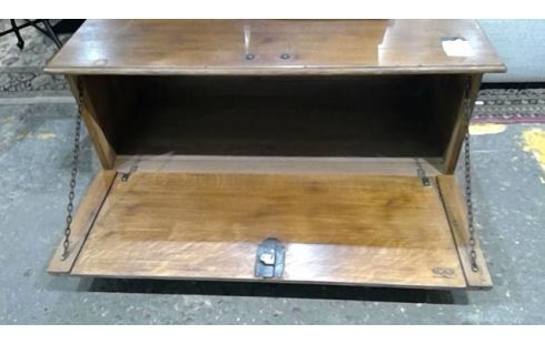 COFFRE EN BOIS OUVERTE EN BAS ( CLÉ )