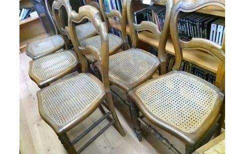 LOT DE 7 CHAISES BOIS CANNEE