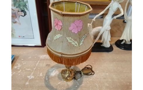 LAMPE A POSER PIED DORÉ