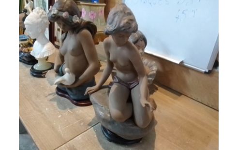 FIGURINE ANCIENNE NYMPHE DE BAIN LLADRO F31