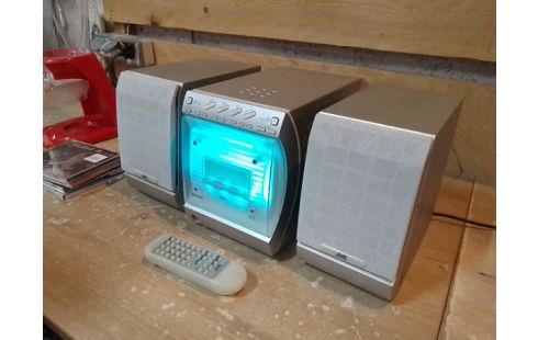 CHAINE HIFI JVC + TÉLÉCOMMANDE