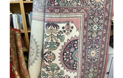 TAPIS ROUGE 1M70 / 2M40