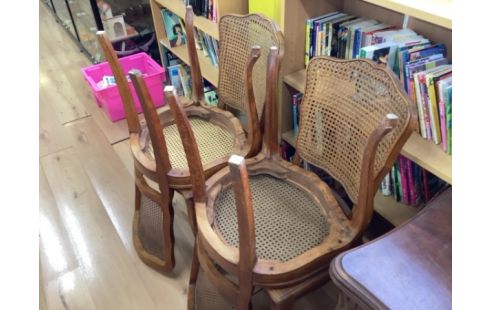 CHAISE CANNEES STYLE LOUIS XV