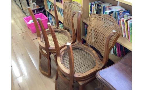 CHAISE CANNEES STYLE LOUIS XV