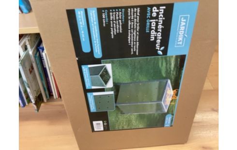 OUTIL DE JARDIN INCINERATEUR