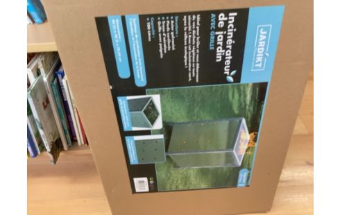OUTIL DE JARDIN INCINERATEUR