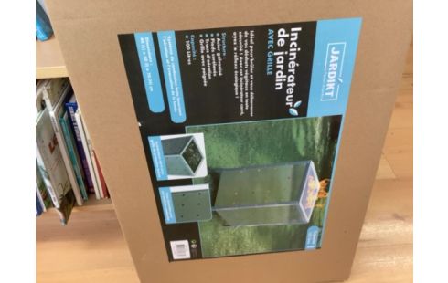 OUTIL DE JARDIN INCINERATEUR