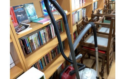 ASPIRATEUR SIEMENS ROUGE