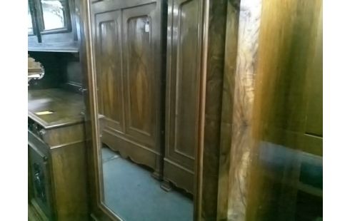 BONNETIERE AVEC PORTE MIROIR 2T (AVEC ETAGERES)