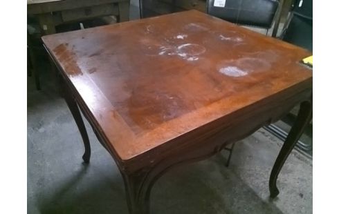 TABLE 80X80 PLIANTE STYLE LOUIS XV (QLQS TACHES)