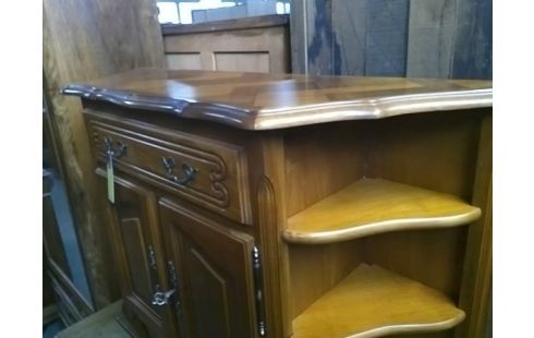 MEUBLE 2P 1T AVEC ETAGERES SUR LES COTES