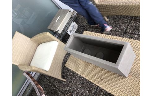 SALON DE JARDIN 2 + 1 + TABLE