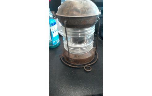 LANTERNE MARINE EN L'ETAT