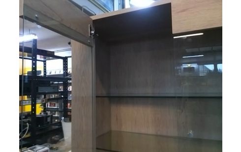 VITRINE MODERNE 4P (PIED CENTRAL EN PLUS)