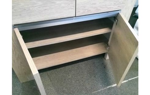 VITRINE MODERNE 4P (PIED CENTRAL EN PLUS)