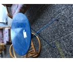 TABLE DE JARDIN FER FORGE BLEU