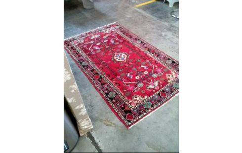 TEPPICH ROT GEMUSTERT