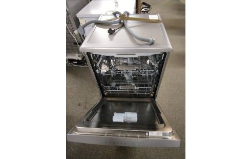 LAVE VAISSELLE INDESIT IOFF641AX