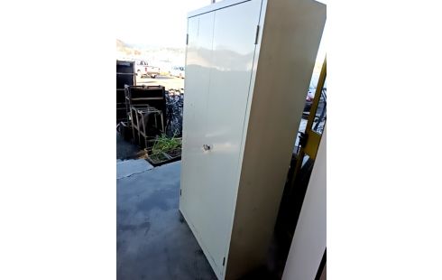ARMOIRE METAL